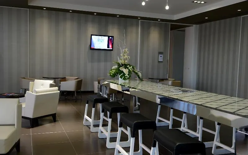 Best Western Premier Chc Airport Janov
