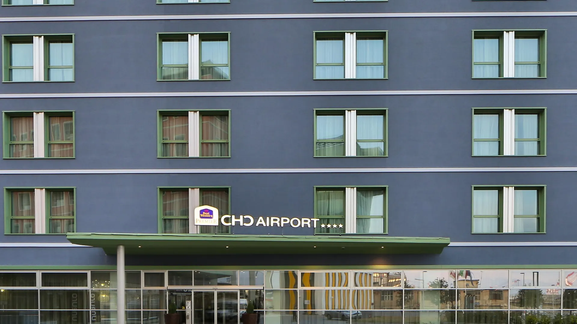 Best Western Premier Chc Airport Janov